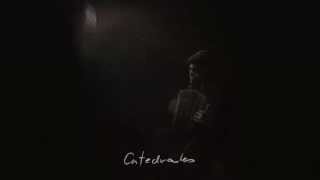 Video thumbnail of "La M.O.D.A. - Catedrales"