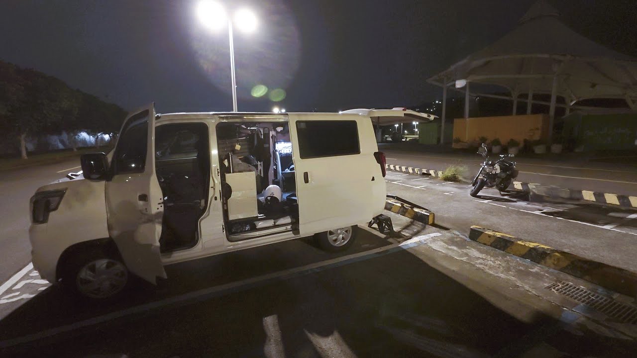 【EP10】廢VanLife - 台北篇｜城市車泊｜房車生活｜大佳河濱公園(第一晚)｜唯雞館｜Dousun Cafe｜Honda monkey 帶我遊台北｜J space 4+2 無損改裝