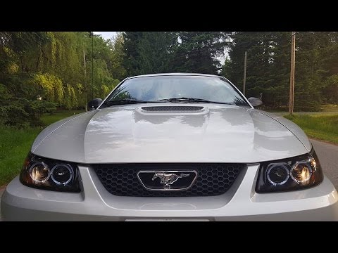 2000 Ford Mustang Review