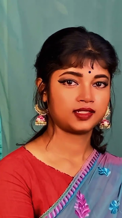 Likha hai teri aankhon mein kiska fasana agar samajh sako to mujhe bhi samjhana