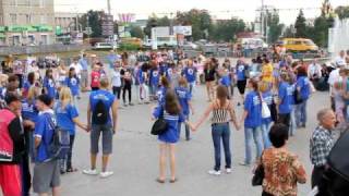 Омский цирк на выезде. Нагнали молодежи заглушить митинг