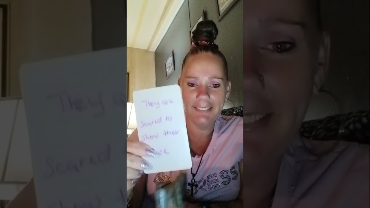 Run run run here they come here they come boom 💥 search warrants boom 💥 