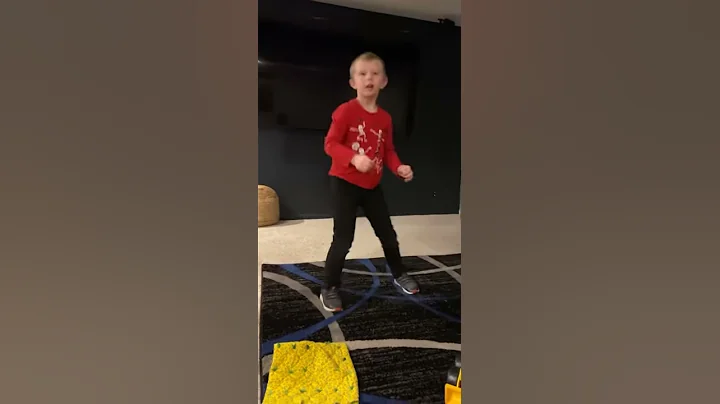 Davis dancing to old time road by the elrod cousins