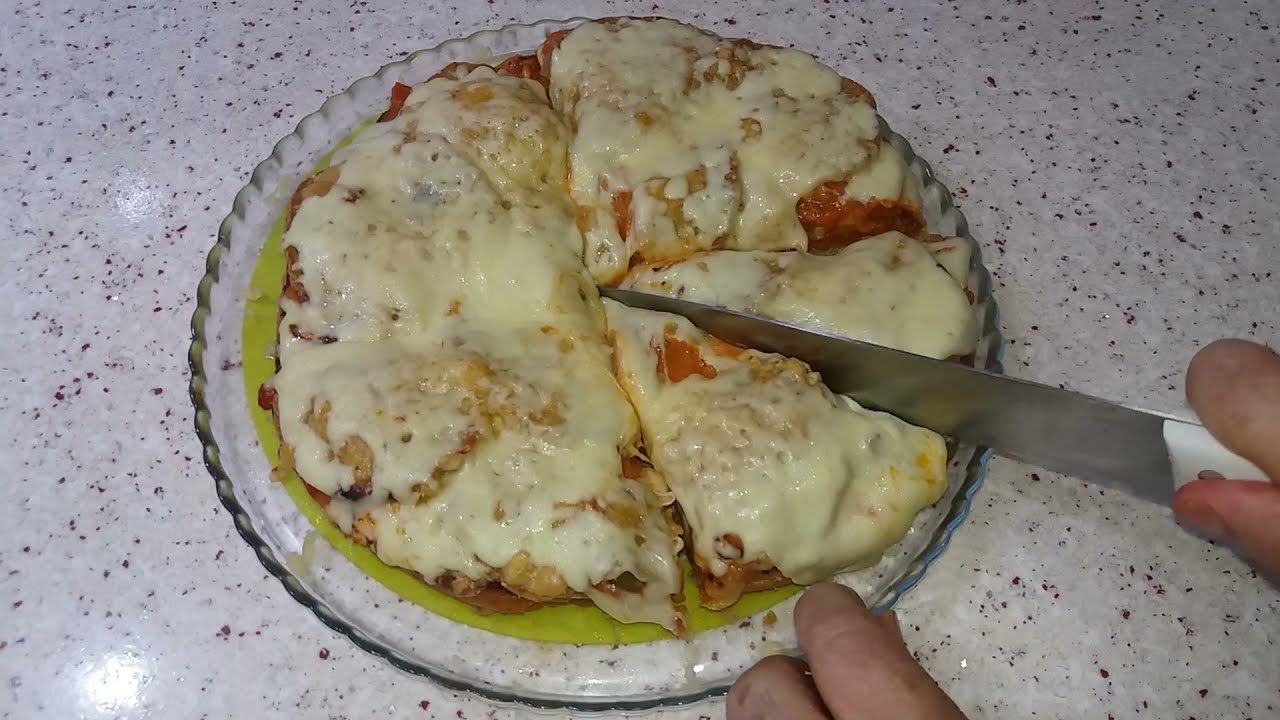 BAYAT ÇÖRƏKDƏN PİZZA.ÇÖRƏYİ DOĞRAMADAN, ASAN, PRATİK ƏN ƏSASI DA DADLI OLUR.