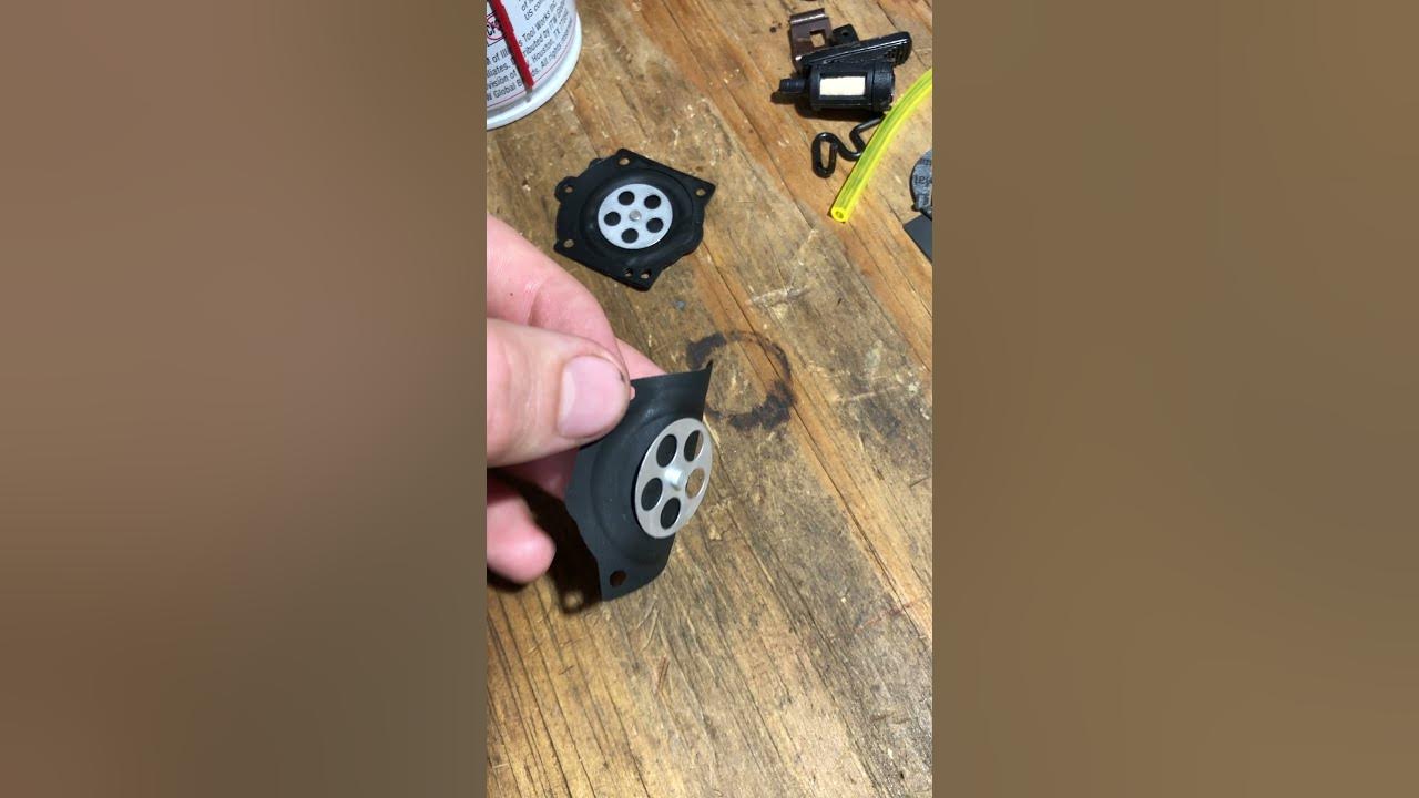 How to tell if your Carburetor diaphragm is bad - YouTube