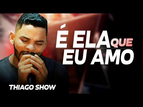 É ELA QUE