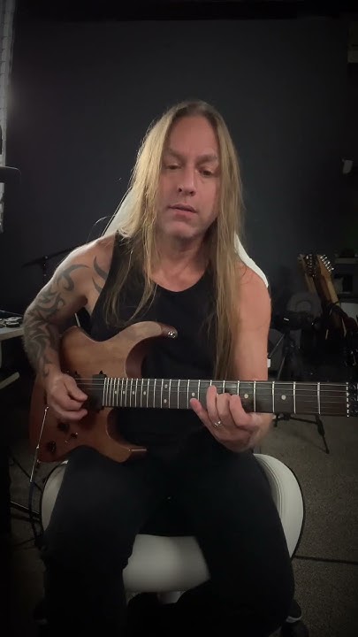 ozzy osbourne does he play guitar