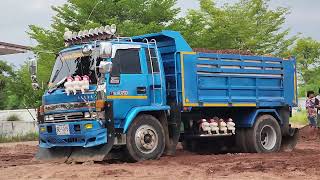 ร็อคกี้วางเครื่อง 6hk240 แรงจัด งานถมสระเงินทวี Dump Truck