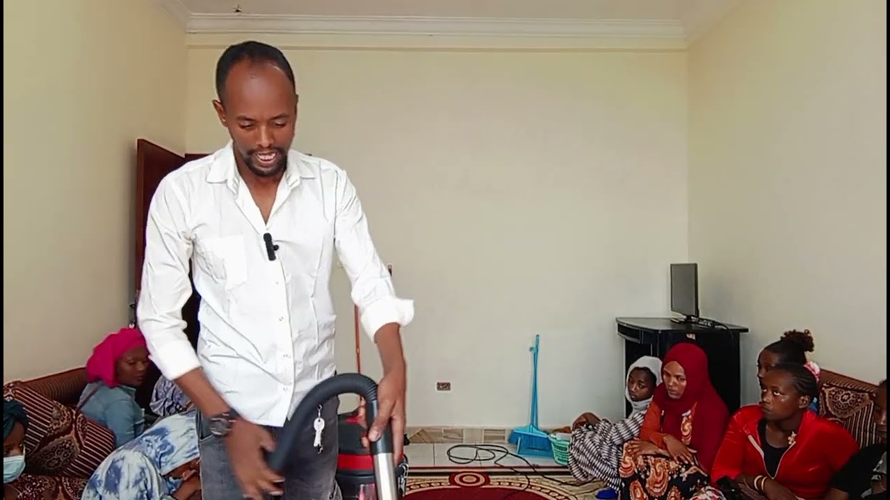 በቫኪዩም ክሊነር እንዴት እንጠቀም How to use Vacuum cliner COC Tranining for Domestic Worker አረብ ሀገር ለሚሄዱ የተዘጋጀ