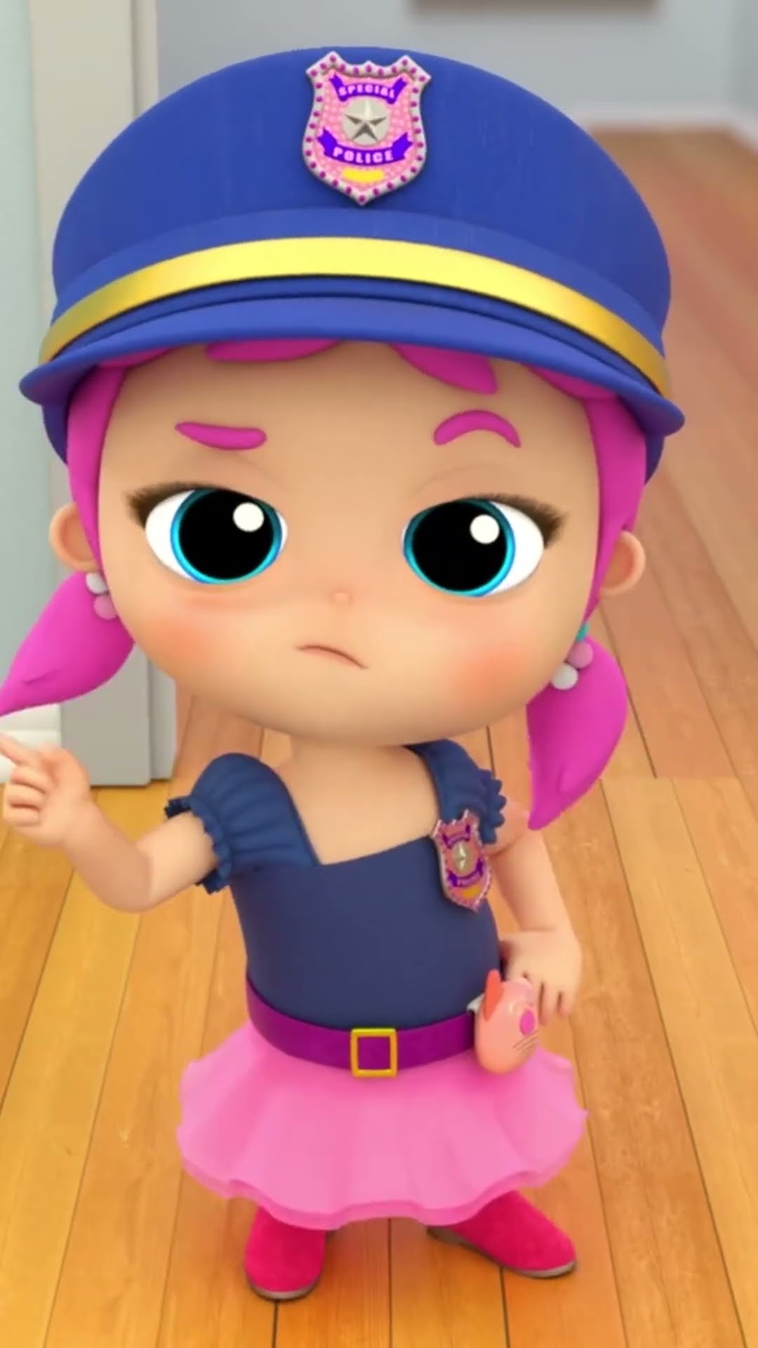Sempre Alerta! Polícia da moda?‍♀️??#música #jogos #brazil #littleangel