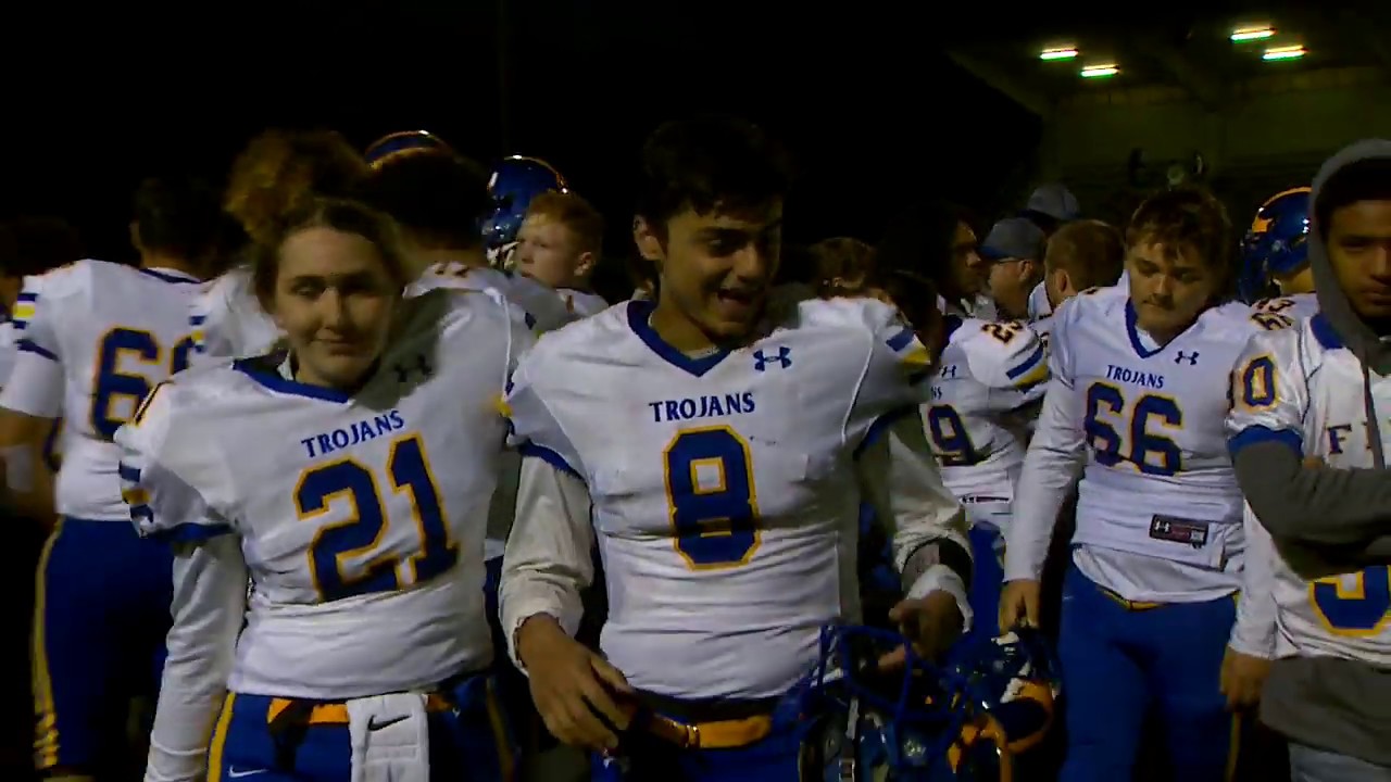 Fife girl first to throw touchdown pass in high school varsity game
