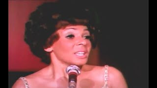 Shirley Bassey - Chi Si Vuol Bene Come Noi  (1970 Live Performance)