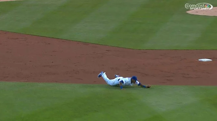 WSH@CHC: Russell dives to snag a grounder at second