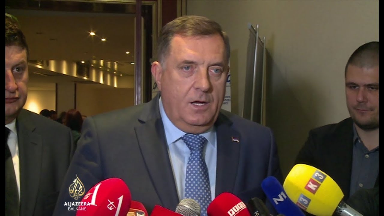 كومسيتش وديفيروفيتش يدينان، دوديك يشيد بتصريح ماكرون