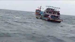 Story video kapal nelayan ditengah laut
