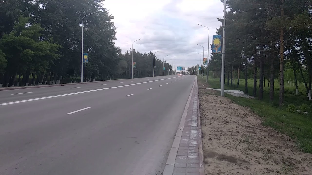 BMW e30 3.0 vs. Subaru WRX 2.0