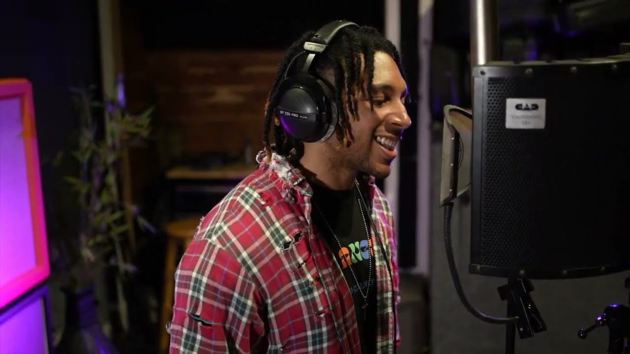 在 YouTube 上觀看「Seth Witcher - i hate love songs! Re: (one take in studio) #emo #poppunk #poprock」 在 YouTube 上觀看「Seth Witcher - i hate love songs! Re: (one take in studio) #emo #poppunk #poprock」