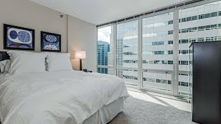 Tour a corner apartment at 215 West in the Loop!