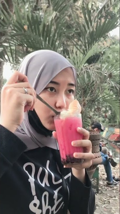 Video Mentahan Halu, Makan Es sama cewek cantik. buat manasin mantan, prank temen. @Denya