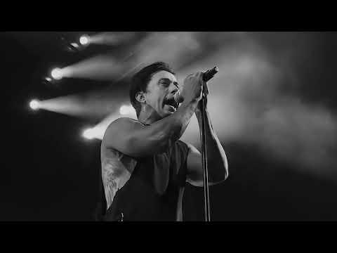 Falling In Reverse God is a Weapon (Live feat Marilyn Manson)