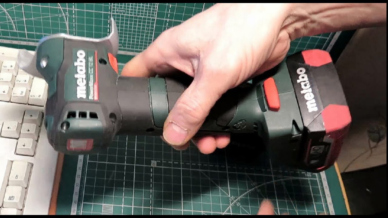 Metabo PowerMaxx CC 12 BL, Ч V: особенности эргономики