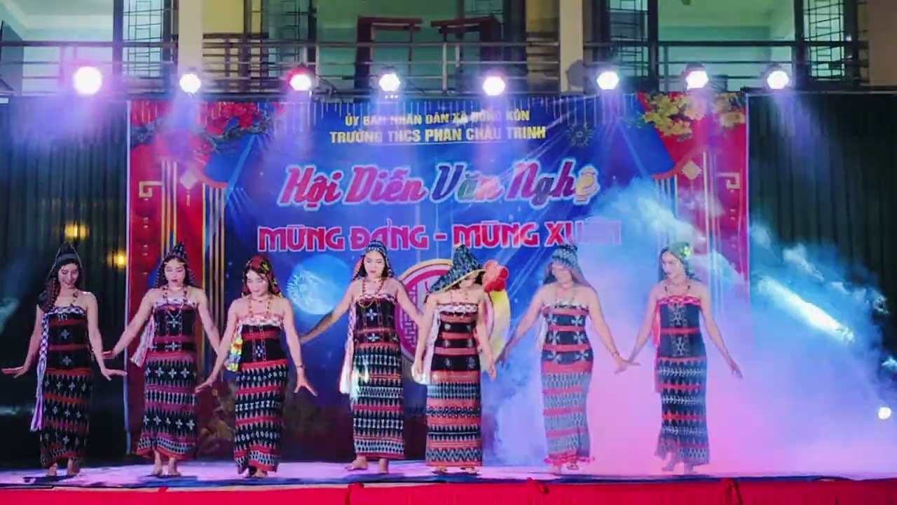 Mừng lúa mới - Ha roo tơ me