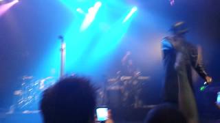 The-Dream live Paris Falsetto bataclan