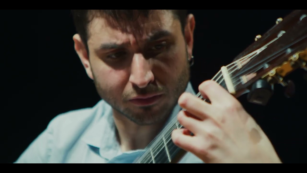 Sequenza XI, for guitar (1988)
