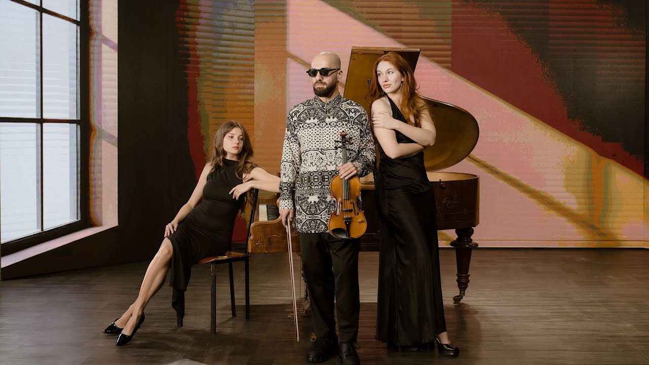 Guarda Illusions - DavoliN by David Neamtu (Official Video) su YouTube Guarda Illusions - DavoliN by David Neamtu (Official Video) su YouTube