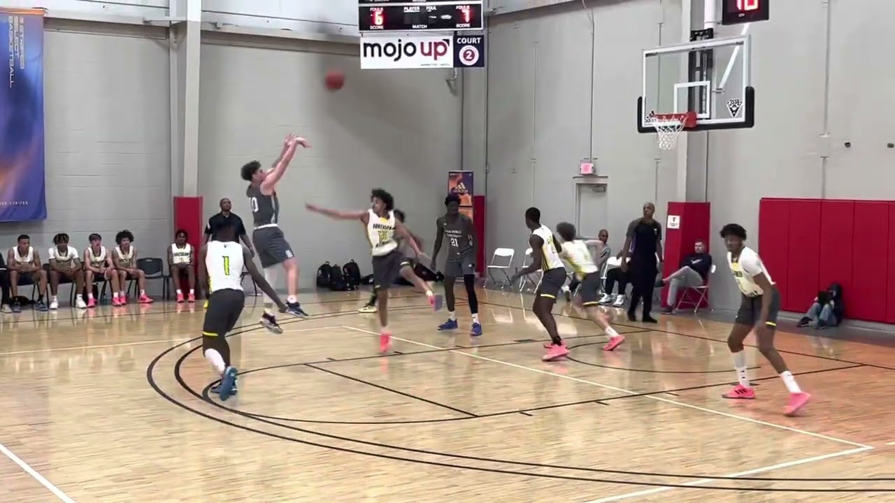 Jamie Kaiser (2023/New World) - Adidas 