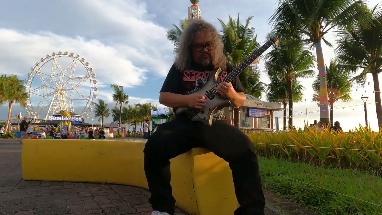 What a beautiful SUNNY day  at the doc. Improvisation galore