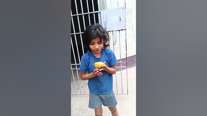 Aam Chori Karke Kehte  viral bachi video vlogs video aam ke sath masti krti viral video bachi video