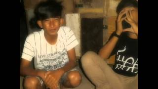 Download Lagu Pee Wee Gaskin-Berdiri Terinjak (PINAR FAMZ) MP3 Download Lagu Pee Wee Gaskin-Berdiri Terinjak (PINAR FAMZ) MP3