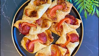 Pepperoni And Cheese Danish- خبزة  الدانيش بالبروني والجبنة