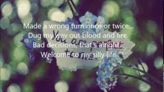 P!nk- F*ckin' Perfect-EXPLICIT Lyrics on-screen