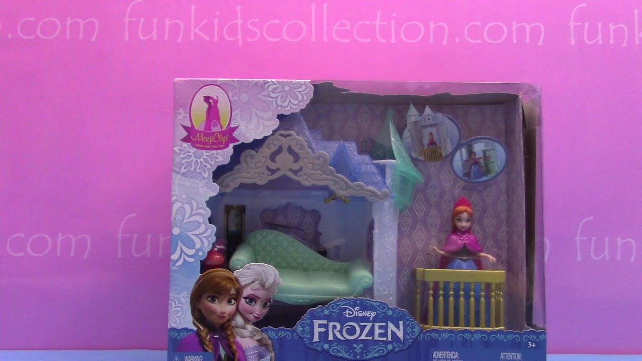 Disney Frozen MagiClip Flip 'N Switch Castle and Anna Doll Anna dresses made of play doh
