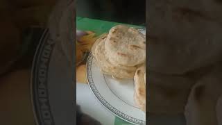 වැස්ස වෙලාවෙ උණු උණු රොටී කමු? cooking amezing yummy deliciousfood tastyfood foodie