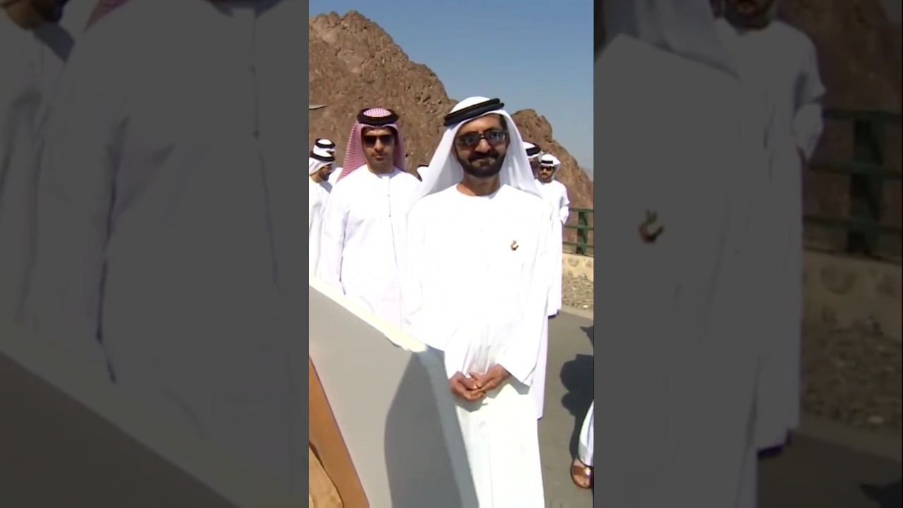 Sheikh Mohammed Bin Rashid Al Maktoum At Hatta With Officers 