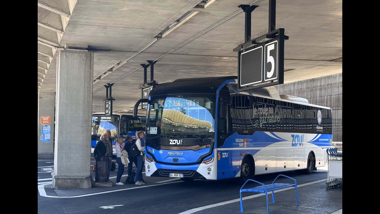 Video guide showing how to travel from Nice Airport to Saint-Tropez by bus