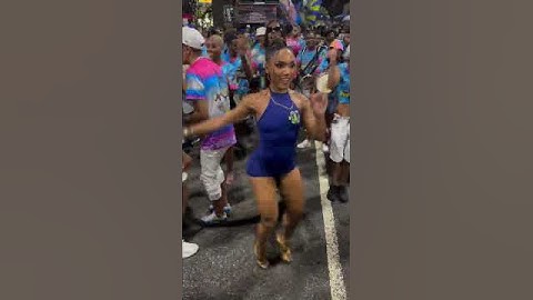 Mayara Lima Sambando no Ensaio de Rua Carnaval 2025  #brasil  #riodejaneiro #carnaval #mayaralima