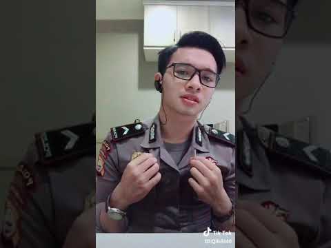 polisi-ganteng-tik-tok