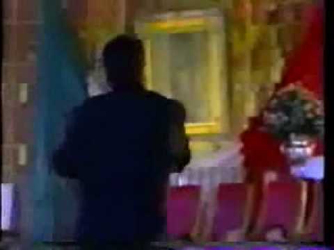 JUAN GABRIEL le canta a la virgen de Guadalupe.