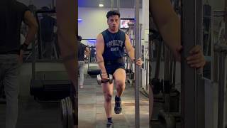 Grow your legs with this ultimate legs workout routine 💯🔥 #legday #bodybuilding #cbum #inspiration
