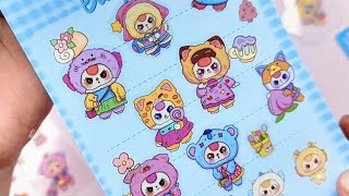 BabyThree Sticker Book features many cute and beautiful babies. screenshot 5