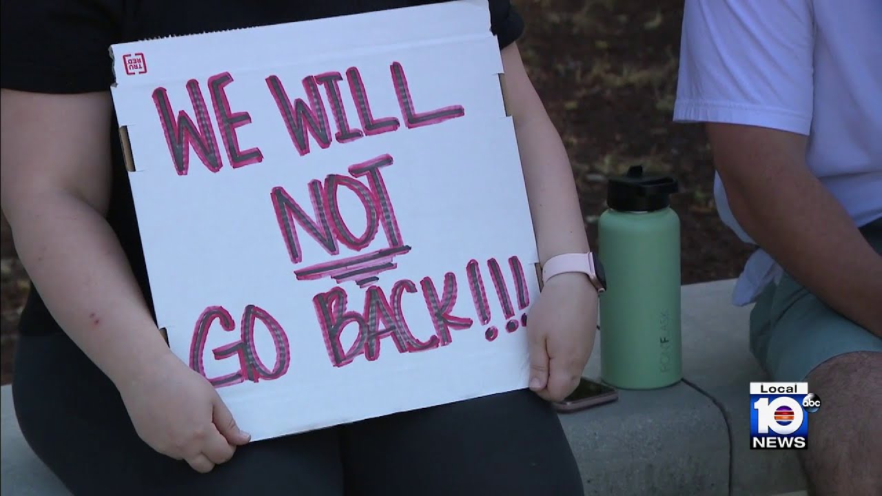 Protesters gather in Fort Lauderdale over SCOTUS abortion ruling