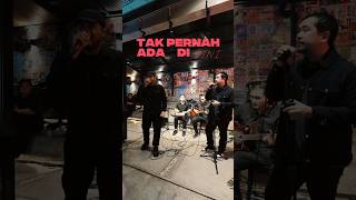 Lagu Ini Sempat Kami Perdengarkan Dalam Versi Sederhana Bahkan Sebelum Resmi Rilis