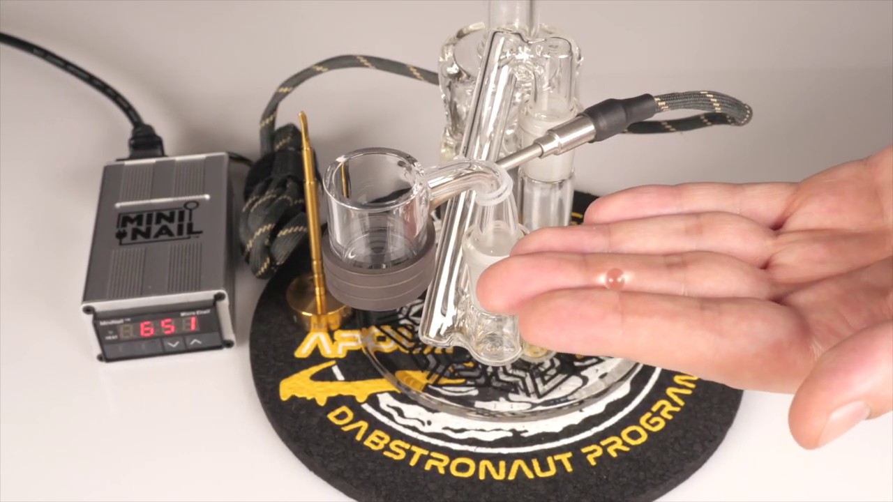 Dabbing with Quartz - MiniNail Quartz Spheres for an E-Nail