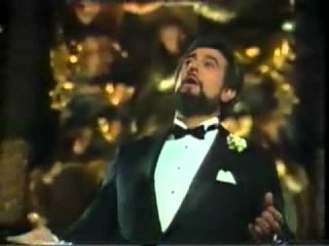 Classic Christmas Songs - Julie Andrews, Placido Domingo & John Denver