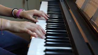 Je te laisserai des mots - Patrick Watson - Aurora al pianoforte (12 anni)