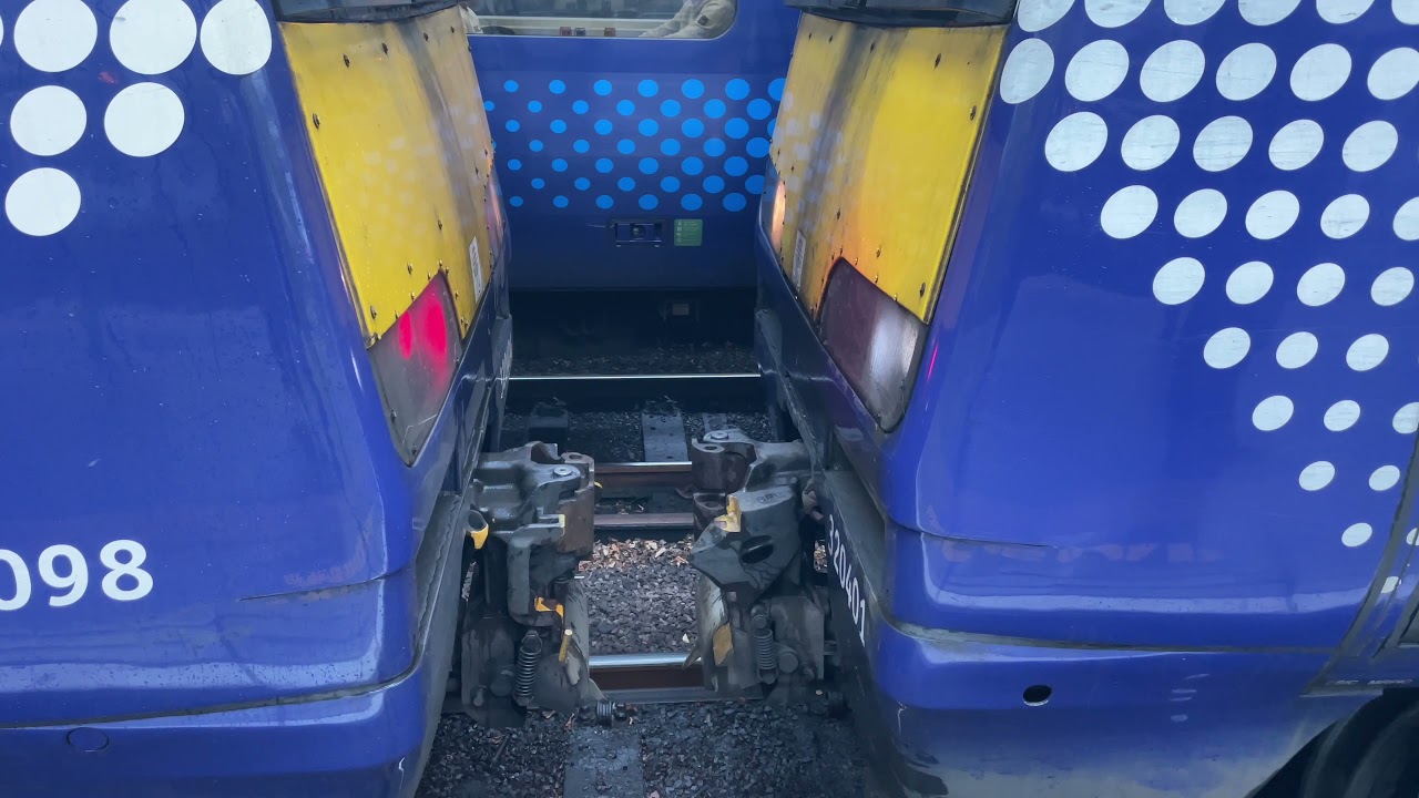 Class 320 coupling up fail. YouTube